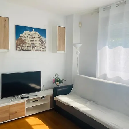 Apartment Forum *