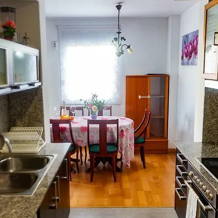 Forum Apartment *